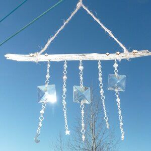 Suncatcher F Treated driftwood, cut glass pieces and Swarovski